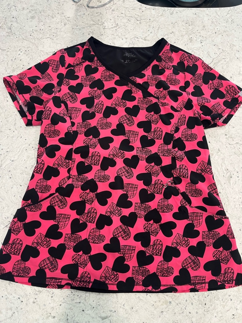 Cherokee Hot Pink Short Sleeve V-Neck Top with Black Heart Print